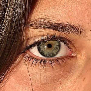 Meet your Posher, Akasha